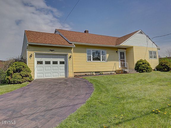 2nd image of 1065 Bloom Rd