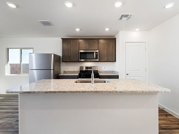 The breakfast bar is the perfect area for a quick meal.