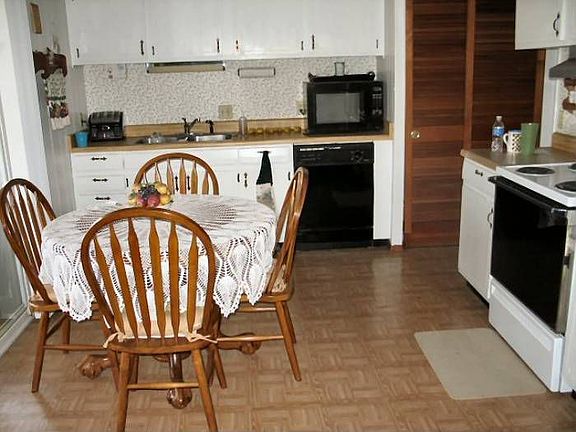 3rd image of 32 Okmulgee Dr