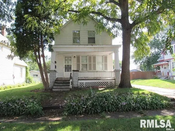2349 W 2nd St, Davenport, IA 52802
