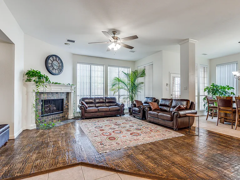 11649 Keystone Dr — Photo 5