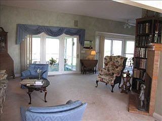 5th image of 1113 Wilmington Ct