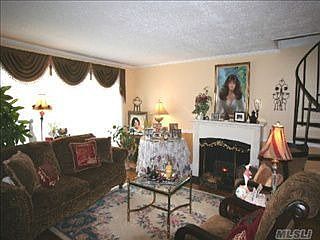 3rd image of 2564 Grand Ave
