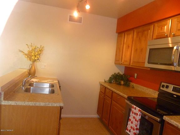3rd image of 6618 E Calle Alegria