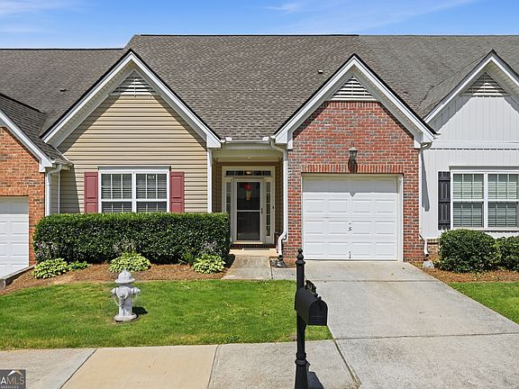 3rd image of 119 Riley Cir