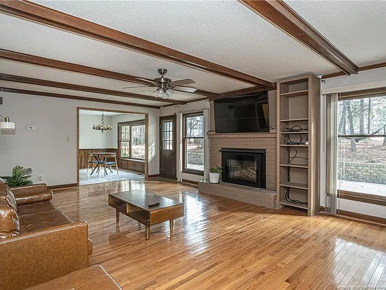 6821 Thames Dr — Photo 13