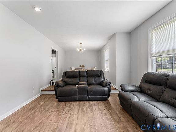 5th image of 604 Smithfield Ave