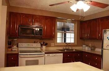 3rd image of 97 Peakview Dr
