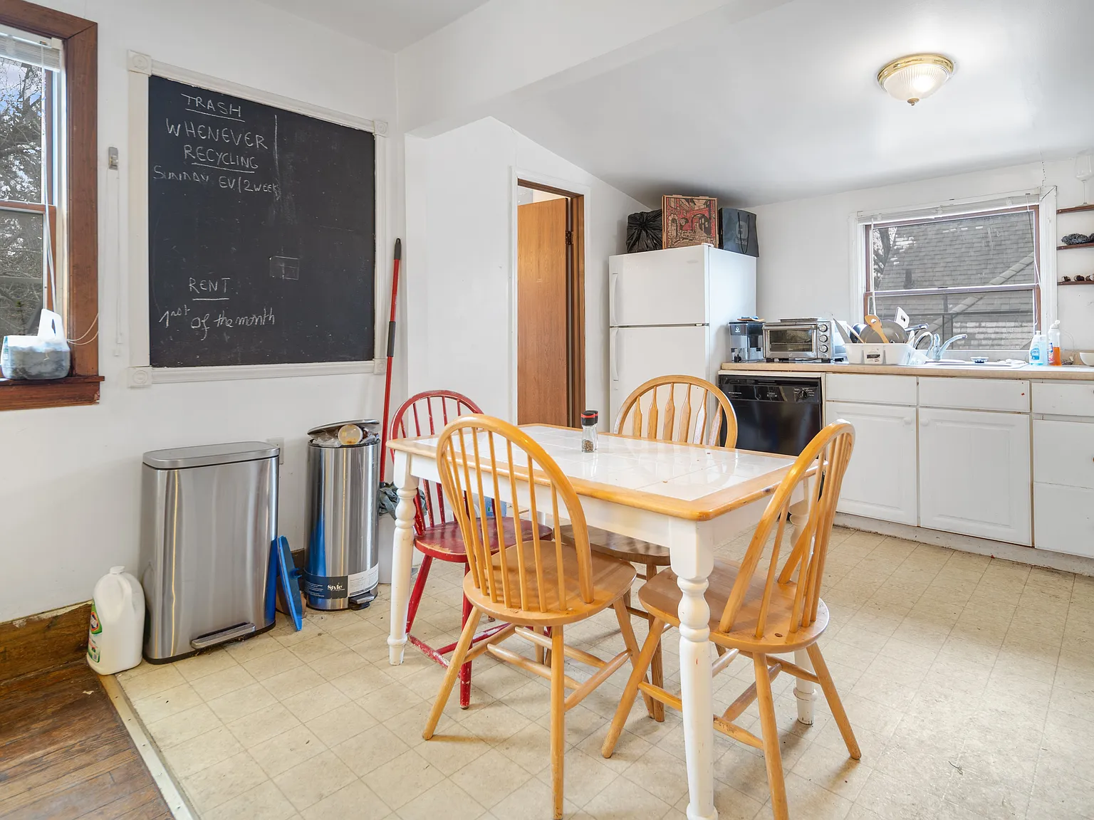 1 bed, 200 sqft, $775 — Photo 1