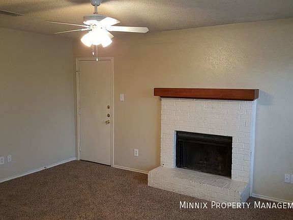 3rd image of 9608 Elmwood Ave Unit B