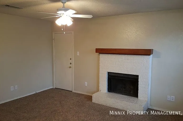 9608 Elmwood Ave #B — Photo 3