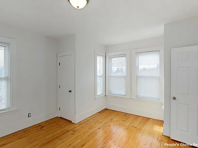 15 Vinal Ave #2B — Photo 6