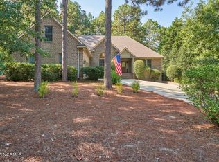 104 Dragonfly Ct, Southern Pines, NC 28387