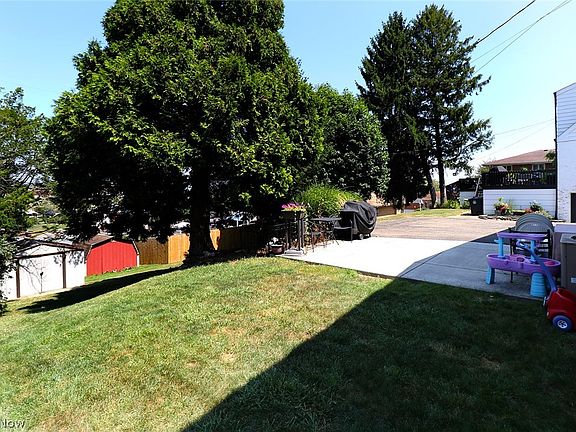 3rd image of 3022 Whitehaven Blvd