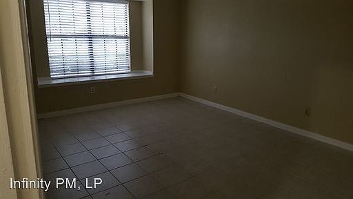 4th image of 4002 Fletcher Dr