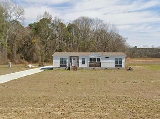 2884 Tellie Akins Rd, Claxton, GA 30417