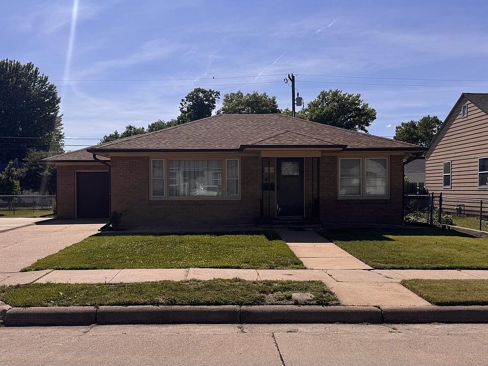 1st image of 1009 Williams Ave