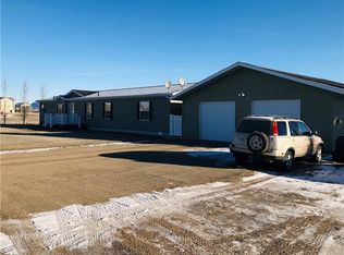 610 3rd Ave W, Culbertson, MT 59218