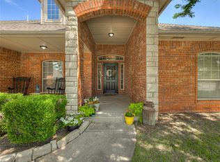 9021 NW 81st St, Yukon, OK 73099