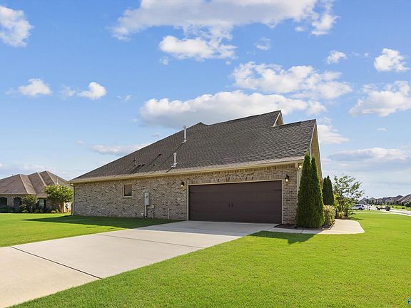 4th image of 202 Caudle Dr