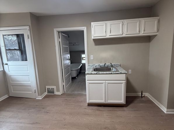 6523 Lederer Ave #Up