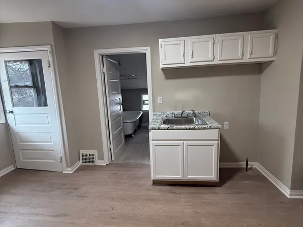 6523 Lederer Ave, Cleveland, OH