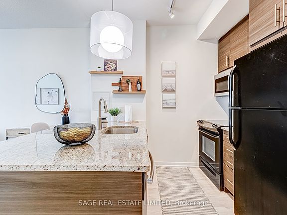 5th image of 70 Forest Manor Rd Unit 1303