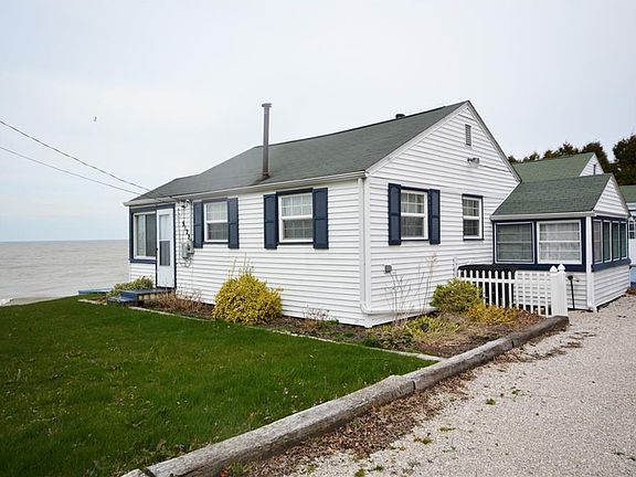 5th image of 5128 N Geneva Dr
