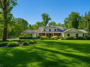 5 Winding Way, Saddle River Boro, NJ 07458
