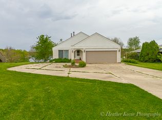 1510 Holiday Dr, Sandwich, IL 60548