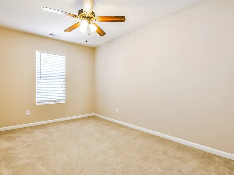 63 Brookhaven Dr — Photo 12