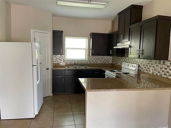 5th image of 5402 Marcella Ave #103A