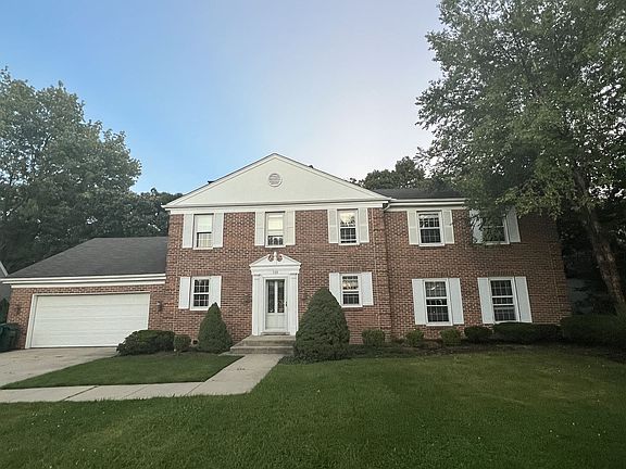 2nd image of 725 Charlemagne Dr