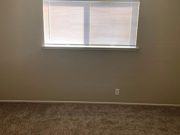 5th image of 435 Acacia Ave