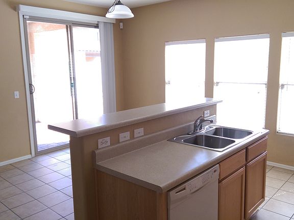 5th image of 10917 W College Dr