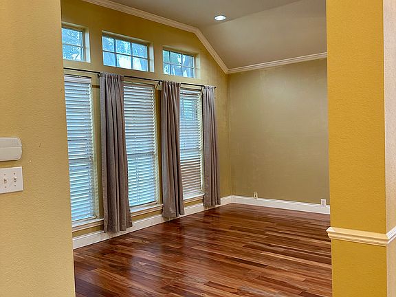 4th image of 2813 Gulf Breeze Ct