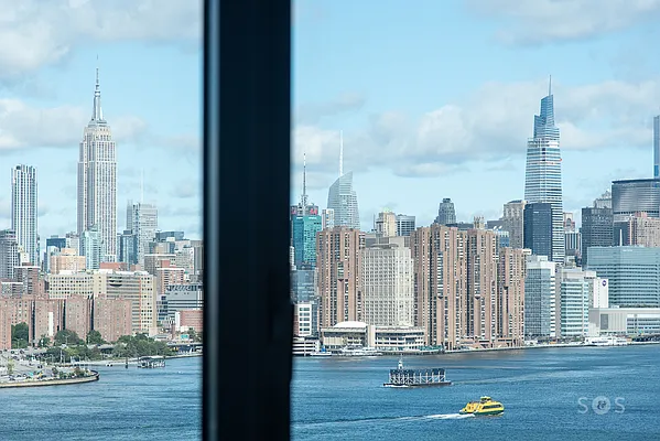 Sold by Brick&Mortar | media 31