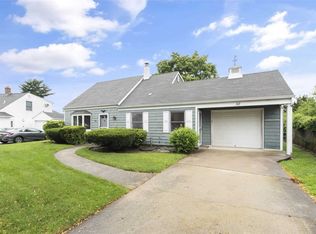30 John Ln, Levittown, NY 11756