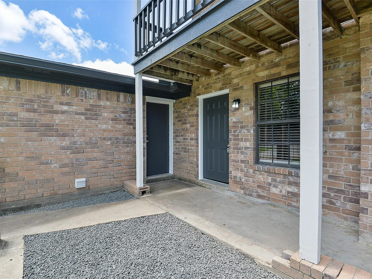 3 bed, 2.0 bath, 1292 sqft, $1,450 — Photo 4