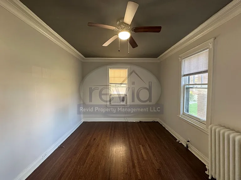 The Broadmoor Apartments — Photo 11
