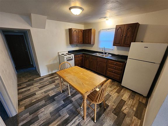 2nd image of 10144 Bon Oak Dr