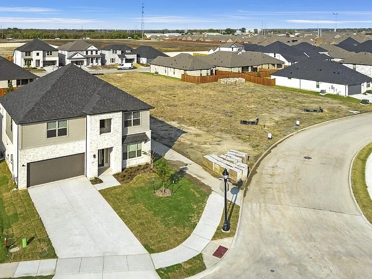 477 Rockstream Dr — Photo 41