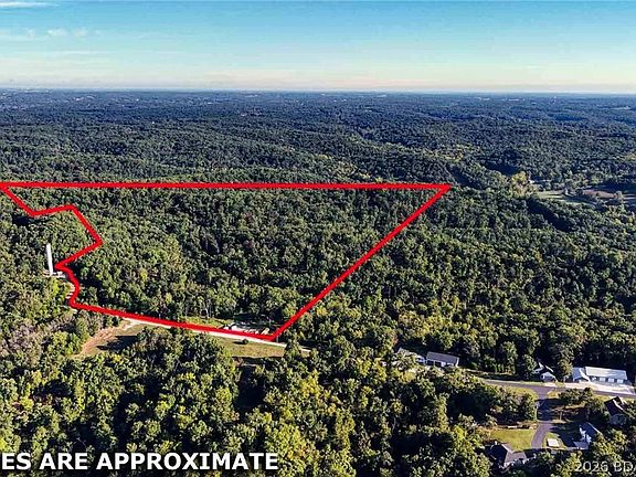 3rd image of Oak Hill Forest Dr