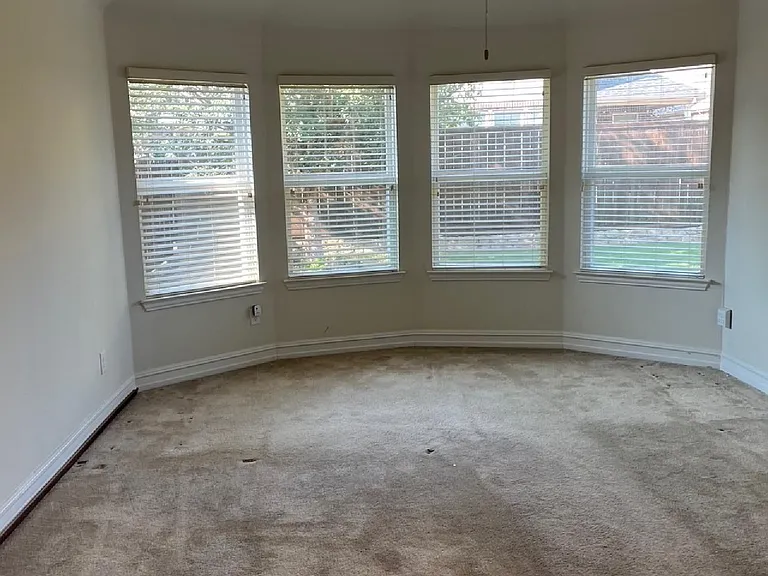 2333 Leeward Pl — Photo 12
