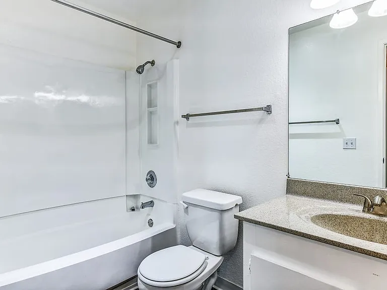 Cedar Glen — Photo 16