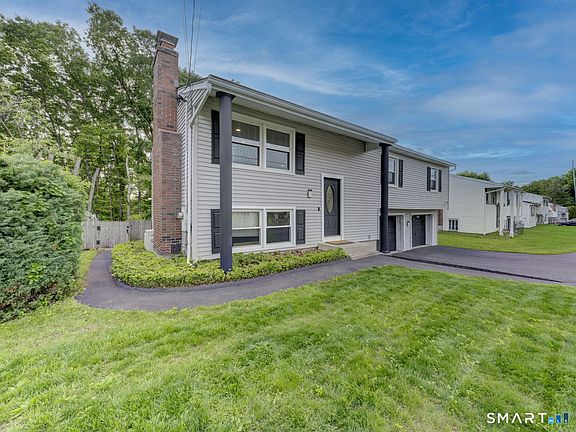 3rd image of 164 Hickory Hill Drive