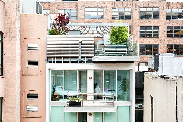 Rented by Compass | media 59