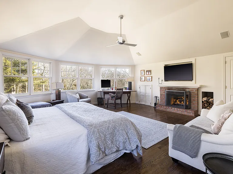 10 Pepperidge Ln — Photo 11