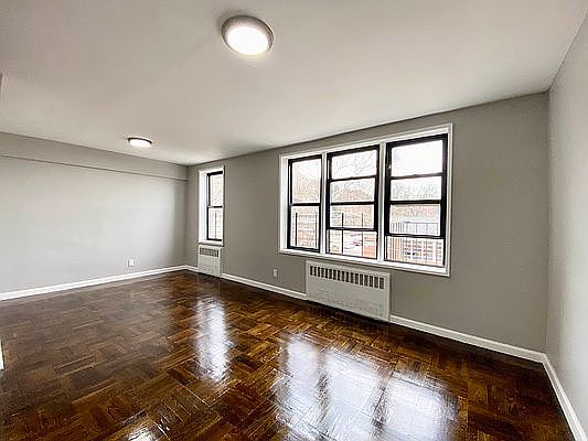 2nd image of 530 W 236th St APT 1E