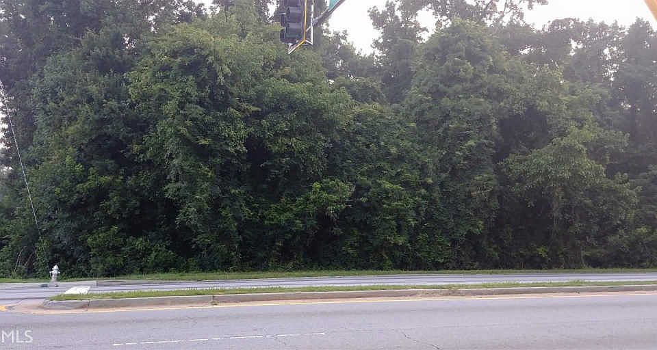2nd image of 4424 Flat Shoals Pkwy
